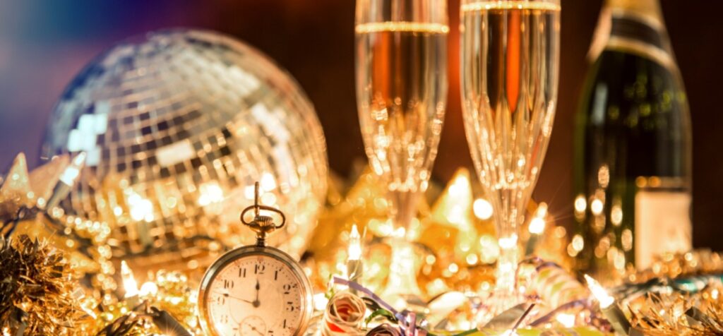 New Year’s Eve Dinner & Live Band — Overnight Package