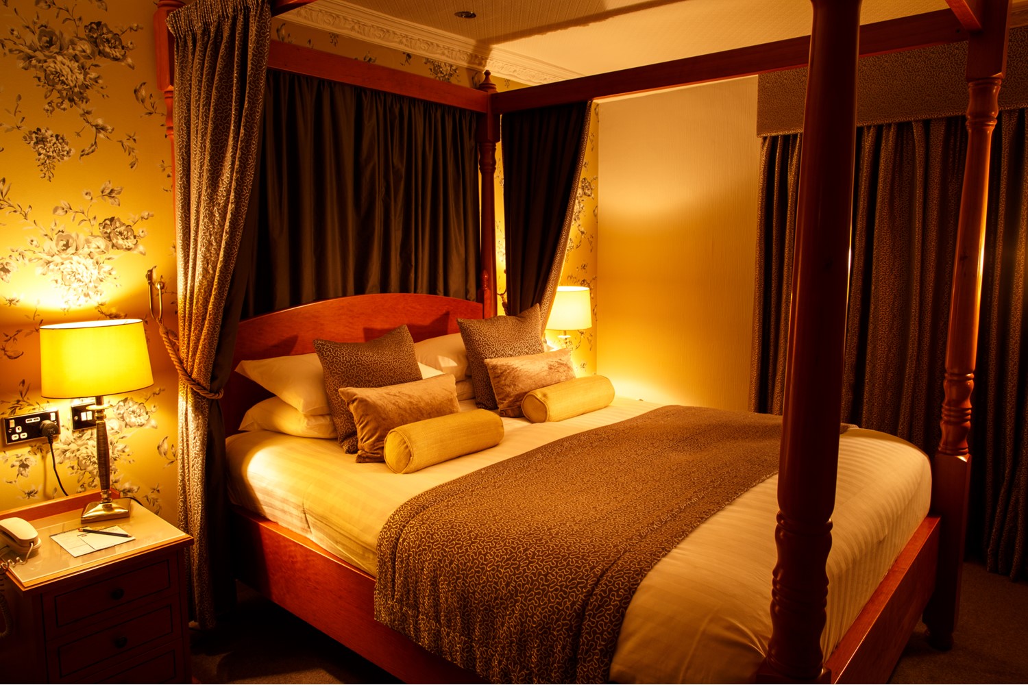 The George Hotel