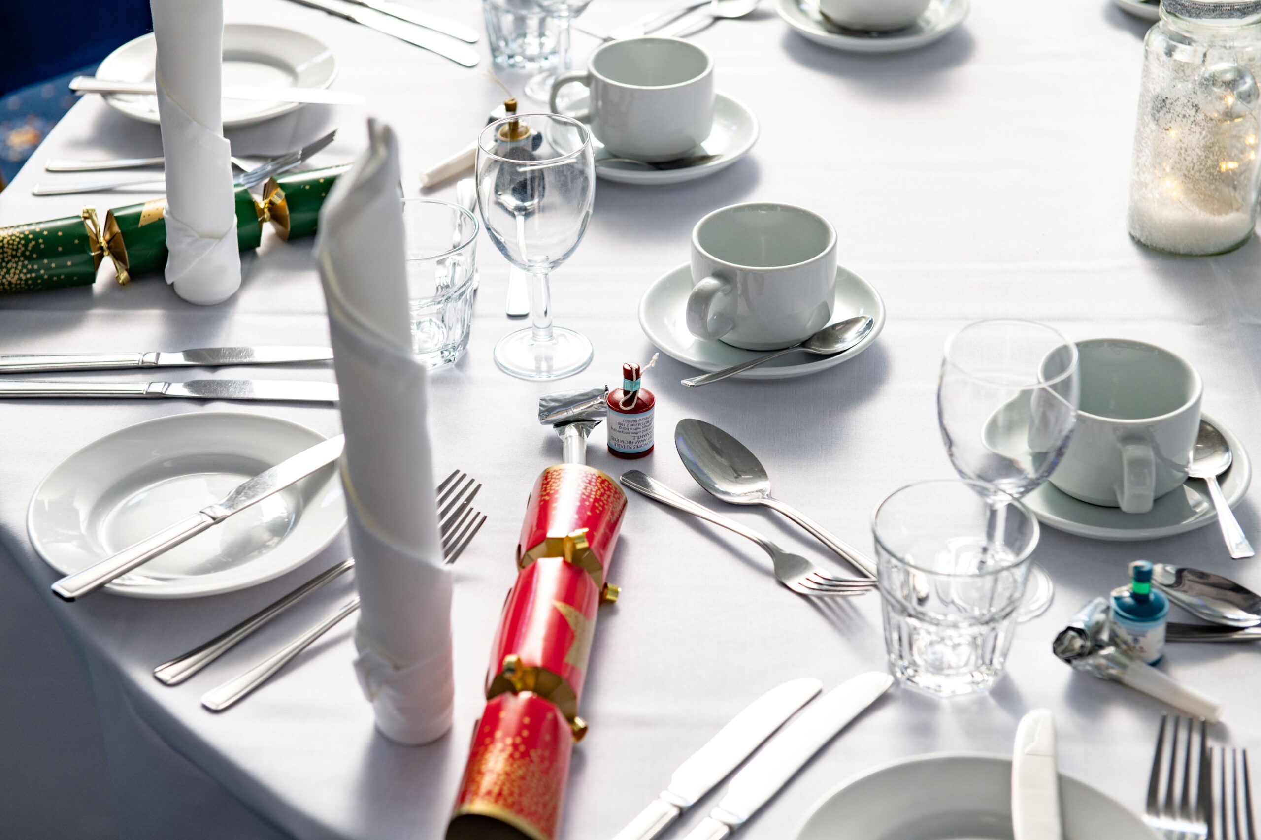 Dining table set with Christmas crackers